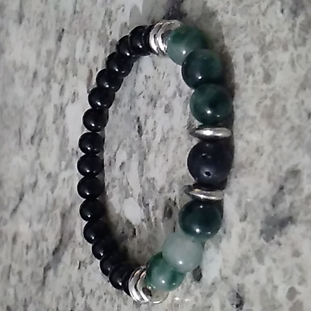 Beaded bracelet